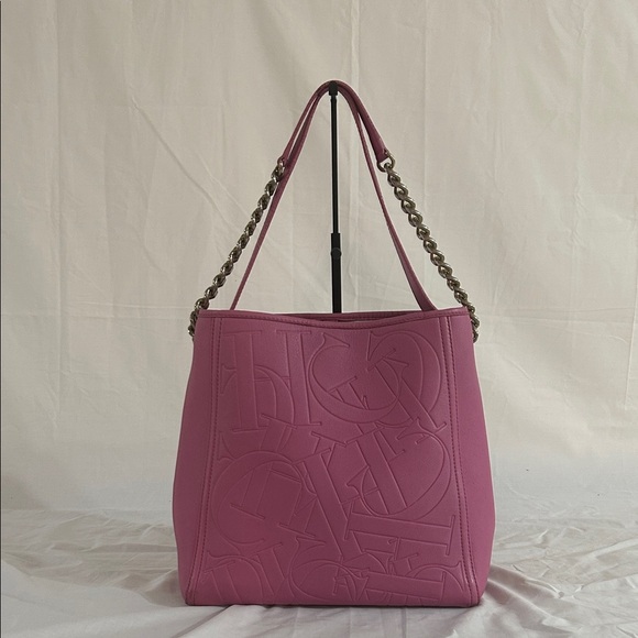 Carolina Herrera Pink Embossed Chain Strap Tote - Picture 1 of 15